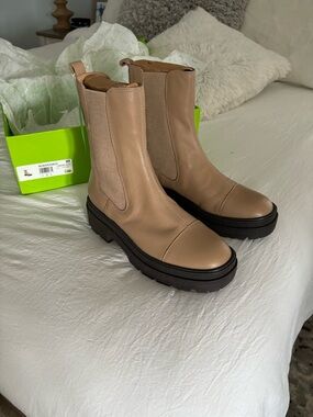 Sam Edelman Leather Lug Chelsea Boots in Taupe and Black Sole